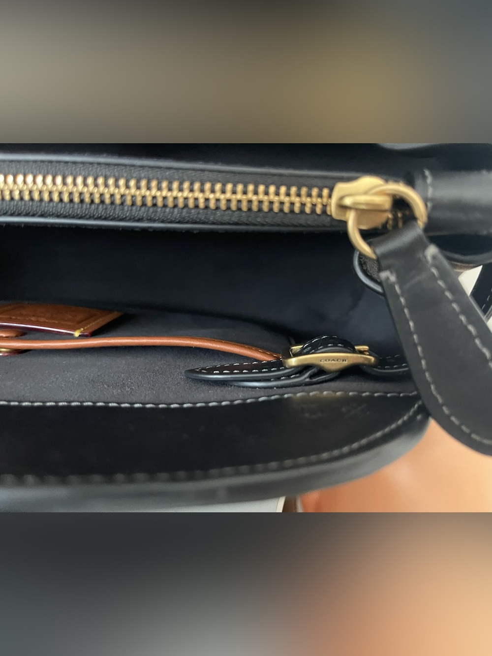 Coach Empire 35 in black glove tanned leather. - Picture 10 of 16